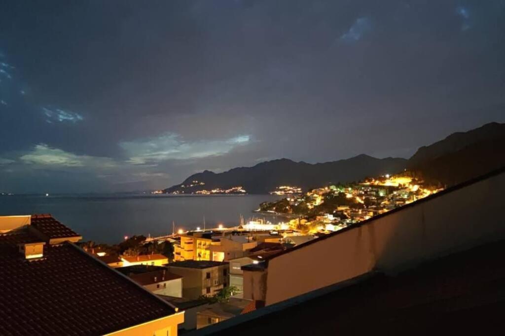 Apartment With Sea View Baška Voda Extérieur photo