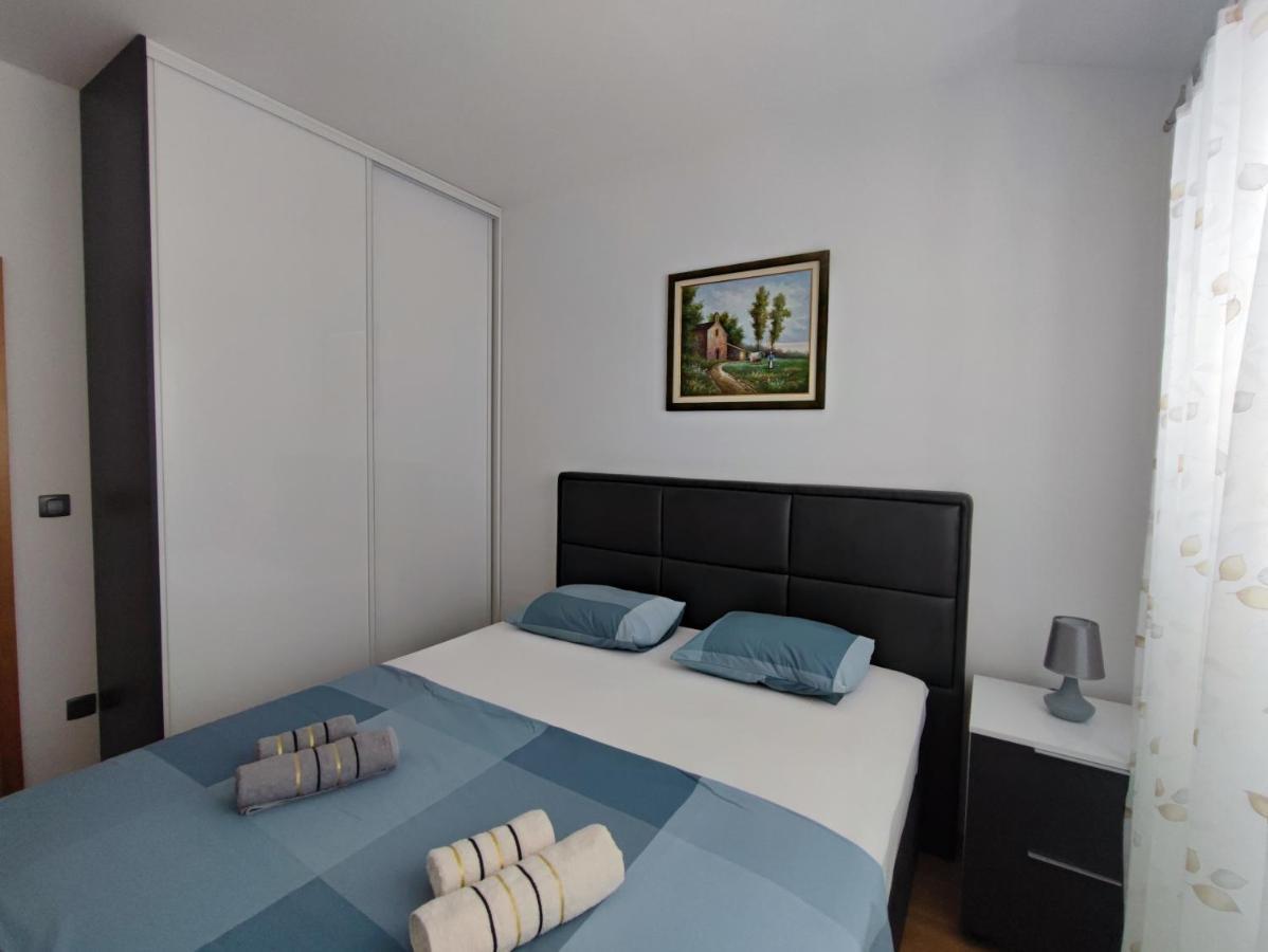 Apartment With Sea View Baška Voda Extérieur photo