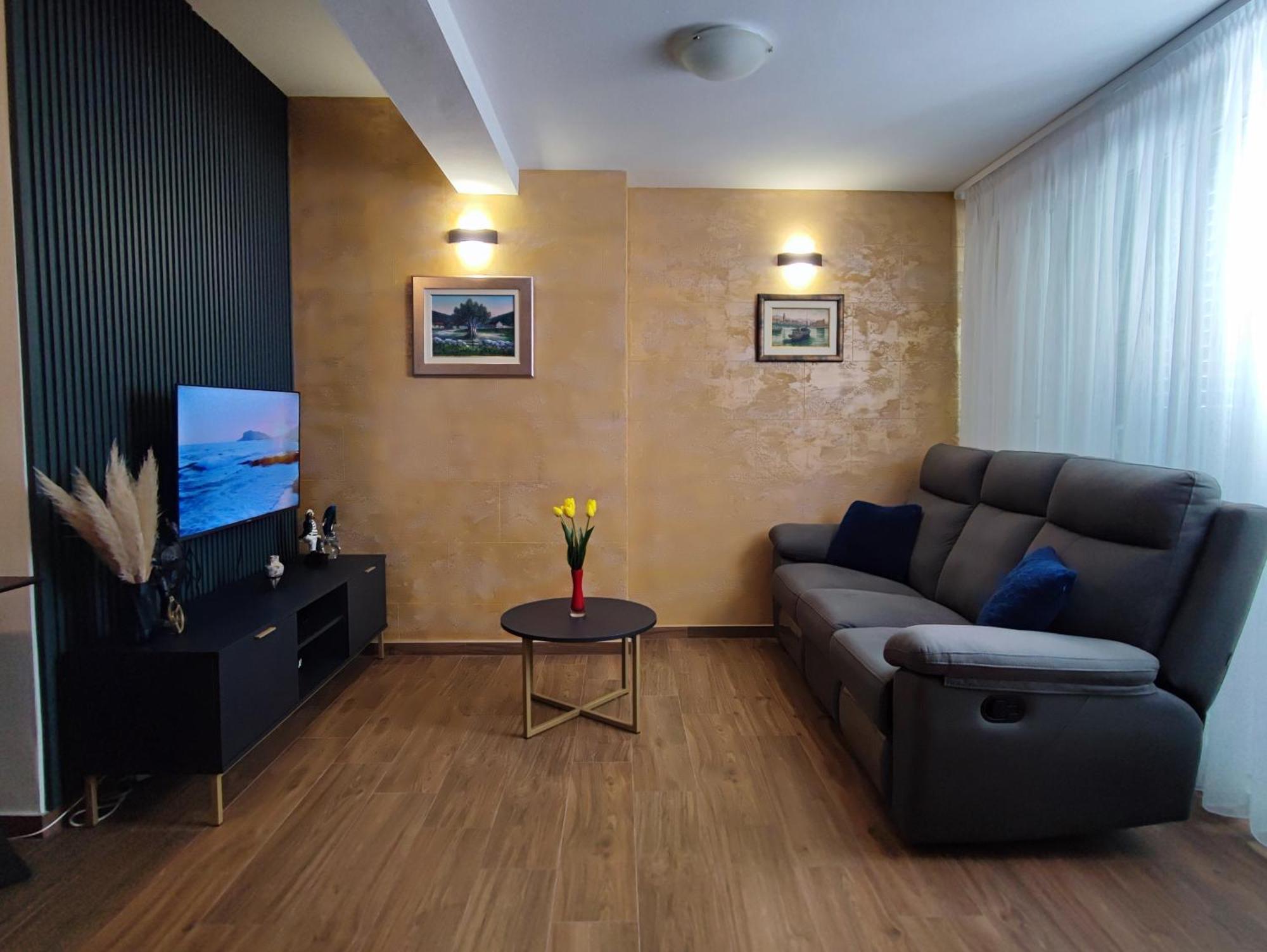Apartment With Sea View Baška Voda Extérieur photo